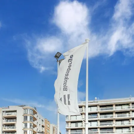 In Near Sea, Cleaning Included * Бланкенберге